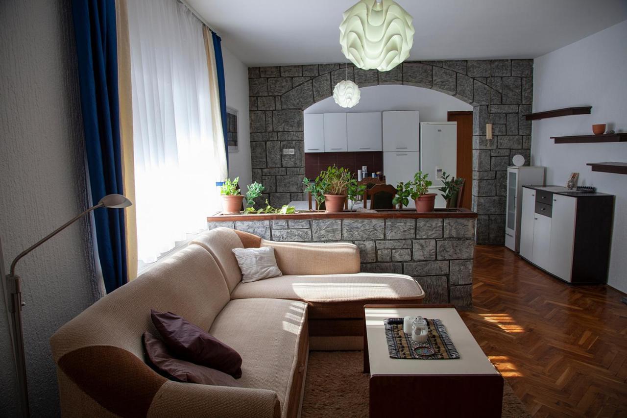 Apartman Ksenija Ðakovo Kültér fotó