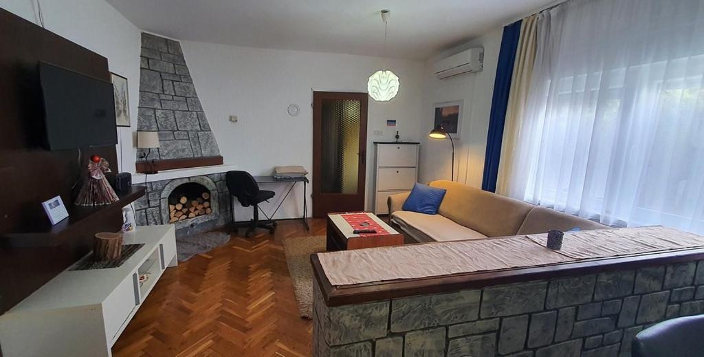 Apartman Ksenija Ðakovo Kültér fotó