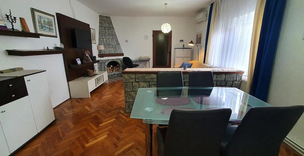 Apartman Ksenija Ðakovo Kültér fotó